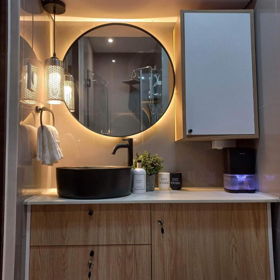 Makati Cosy Home L Couples Families L 500Mbps Wifi マニラ市 エクステリア 写真